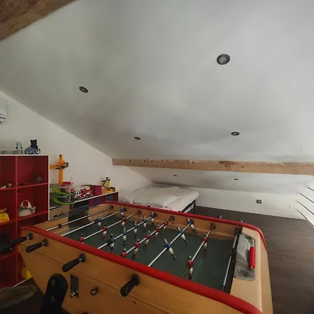 Moderne Avec Piscine Vue A Bellet Pensjonat