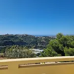 Moderne Avec Piscine Vue A Bellet Niza