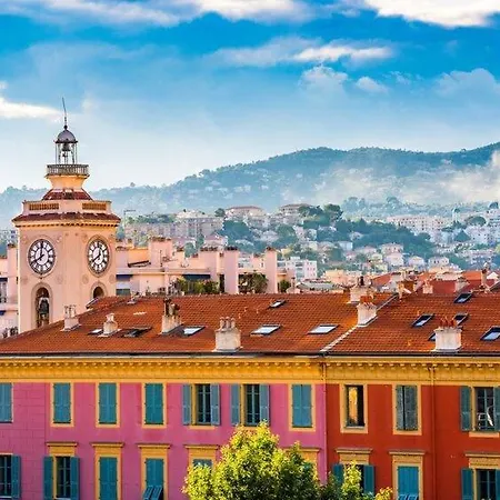 Moderne Avec Piscine Vue A Bellet Apartmán Nice