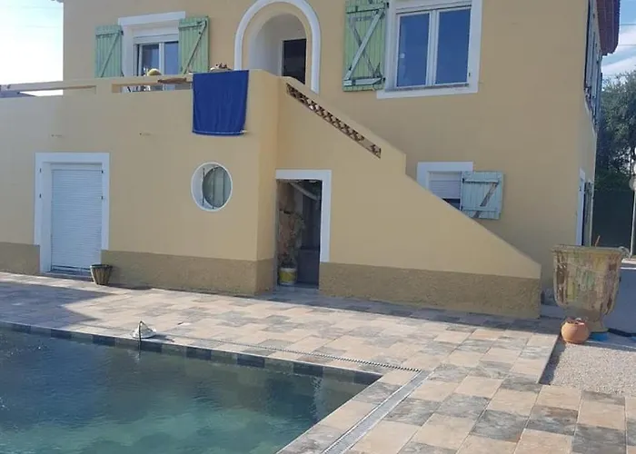 Moderne Avec Piscine Vue A Bellet Apartmán Nice