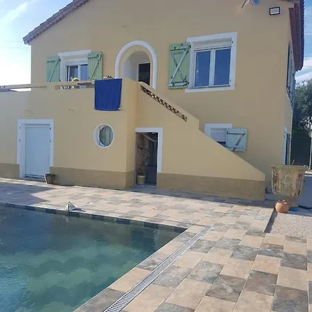 Moderne Avec Piscine Vue A Bellet 招待所 尼斯